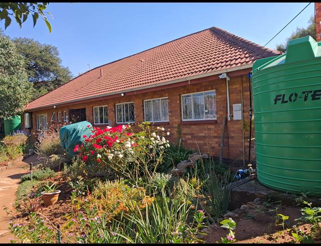 3 BEDROOM FREESTANDING FOR SALE IN STILFONTEIN EXT 4